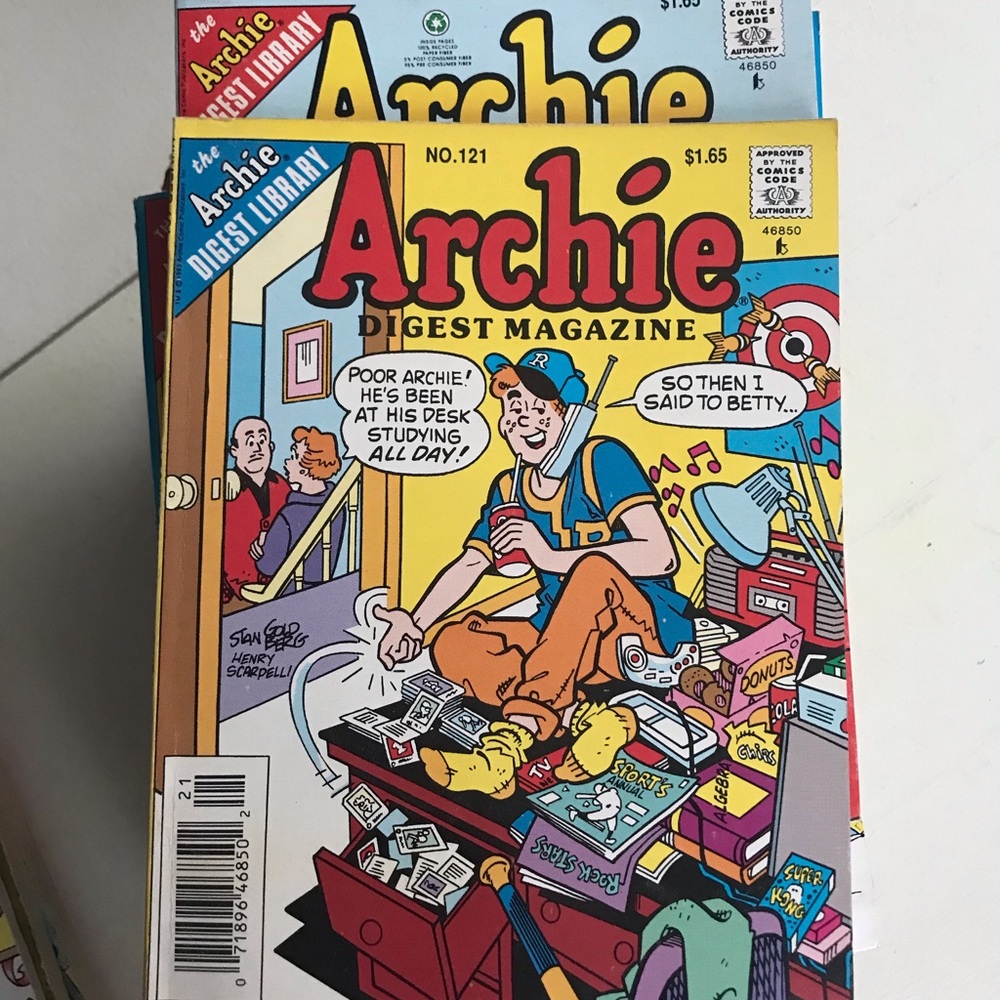 Archie Digest Magazine Comic Book #121 - Yellow Cover